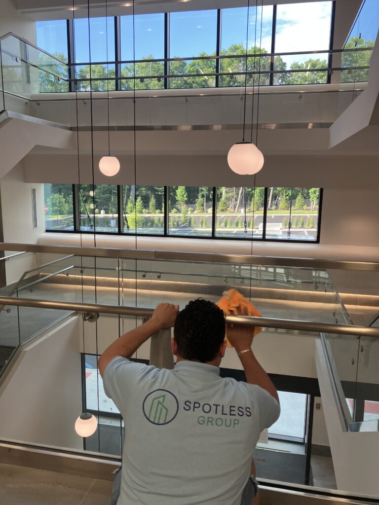 commercial cleaning and janitorial services