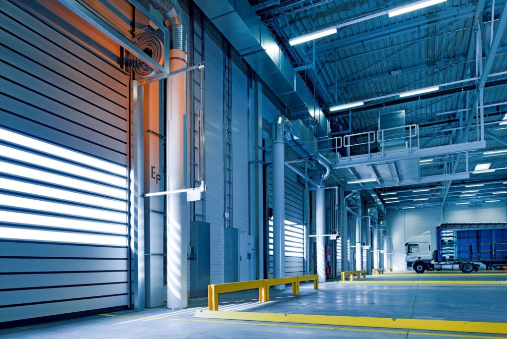 warehouse and distribution center cleaning